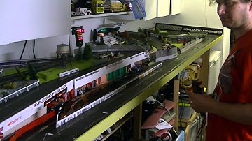 RCS64 : RACING AGAINST 2 VARIABLE SPEED PACE CARS  on C7042 Scalextric Sport Digital