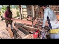 Dangerous teak wood cutting machine wood cutting at sawmill factory