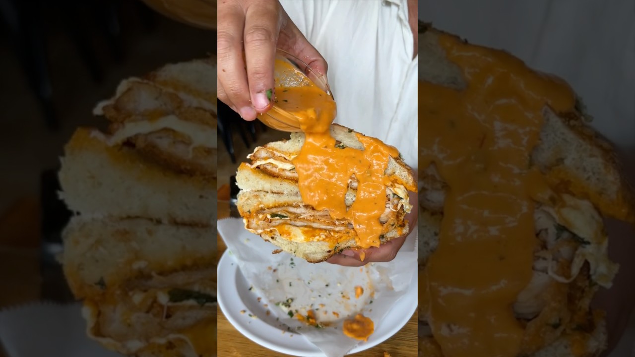 DOUBLE CHICKEN VODKA PARM GARLIC KNOT!! 🔥🔥🤤🤤 Knapp Street Pizza in Brooklyn NYC! #DEVOURPOWER