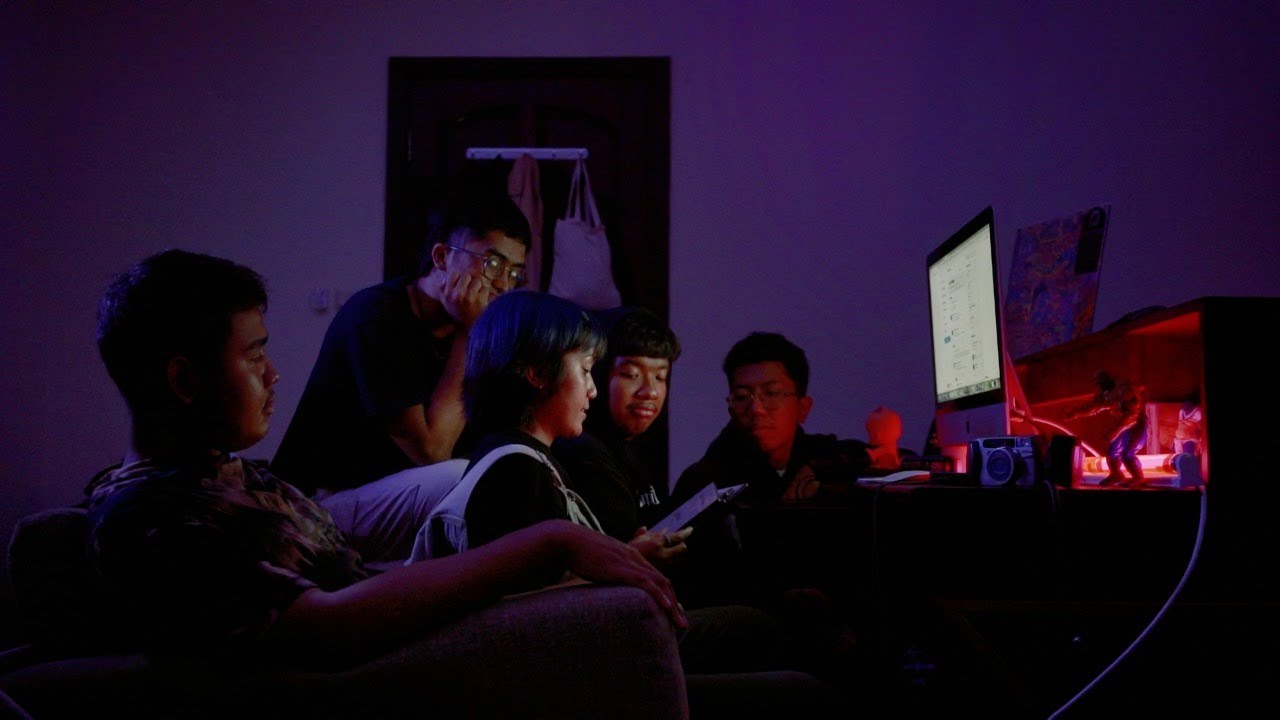 Mira Milledenials - Deny, Denial (Official Music Video) en YouTube Mira Milledenials - Deny, Denial (Official Music Video) en YouTube