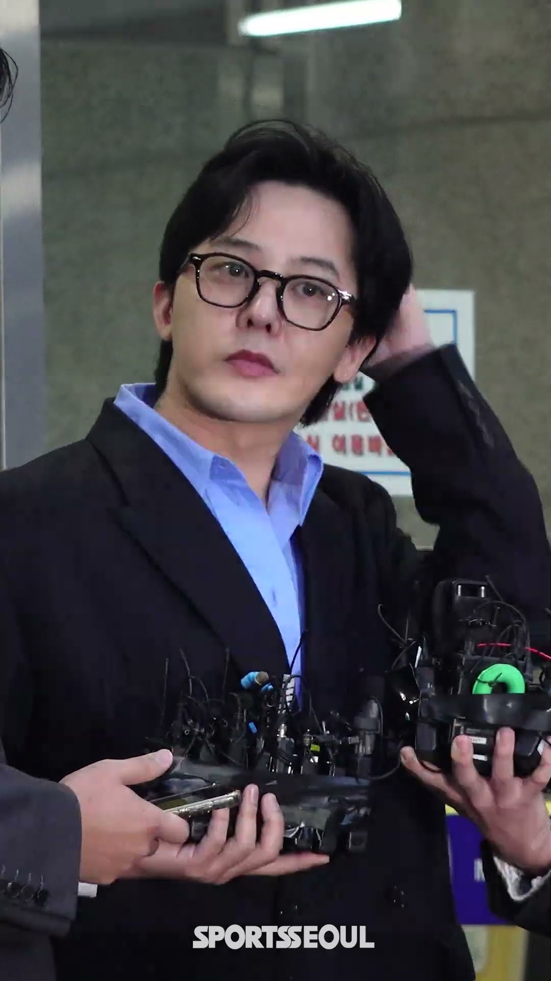"정밀검사 빨리 발표해 달라" 경찰 조사 후 자신감 보인 지드래곤