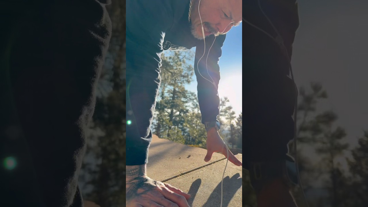 This is a blast for me every time I love putting in the push-ups at the top! #manitouincline #malo75