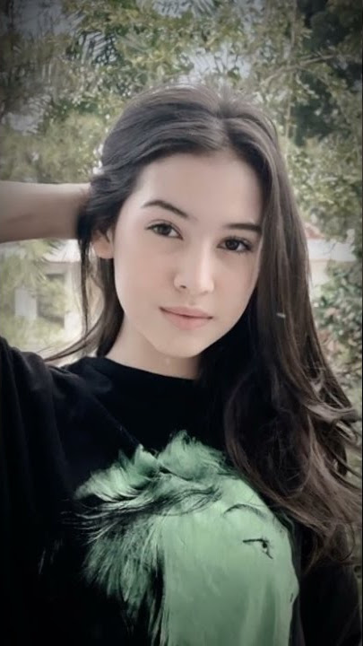 DJ dimana kamu kesayangan nya aku jedag jedug @ALVAPRODUCTION cantik enggak ??
