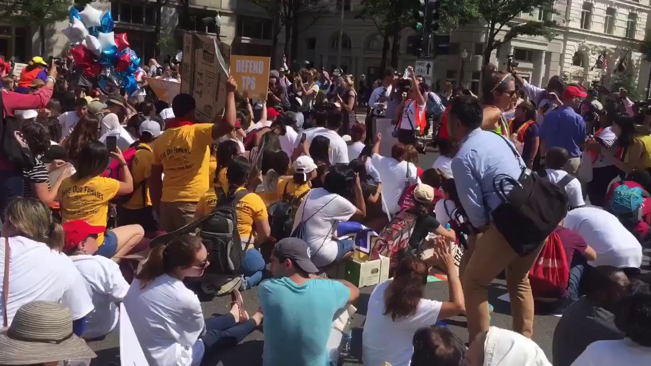 DACA Protestors Screaming In Spanish At Trump Hotel In DC YouTube
