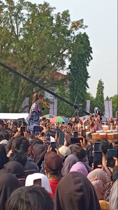 The Virgin di Karnaval SCTV 32 Kajen Pekalongan.