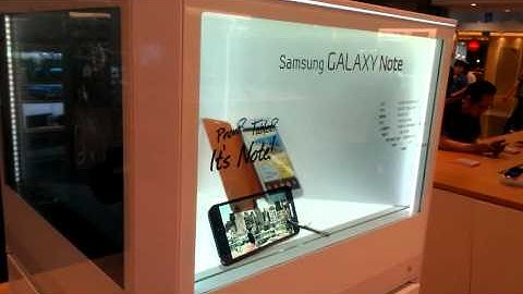 InnoVuiz Transparent LCD - 21.5" Showcase type