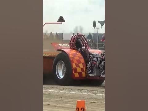 Coyote Modified Tractors #asttq #tractorpulling #wheelie #ntpa #
