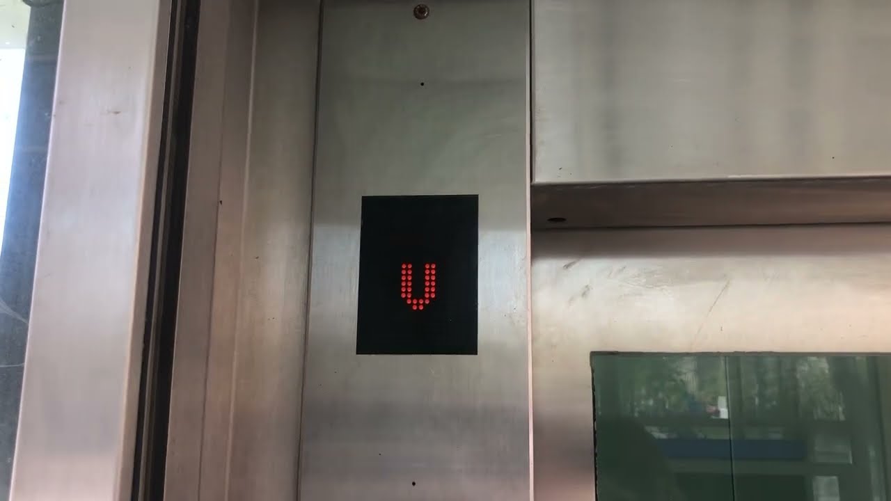 Ascenseur KONE - Parking SAGS Porte de Versailles - Paris, France