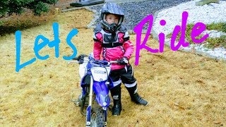 Dirt bike lessons for the girls on their new dirt bike.I hope this works! Dirt bike lessons for the girls on their new dirt bike.I hope this works!