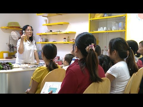 Video Lớp học miễn phí dạy cách nấu ăn dặm cho trẻ - YouTube
