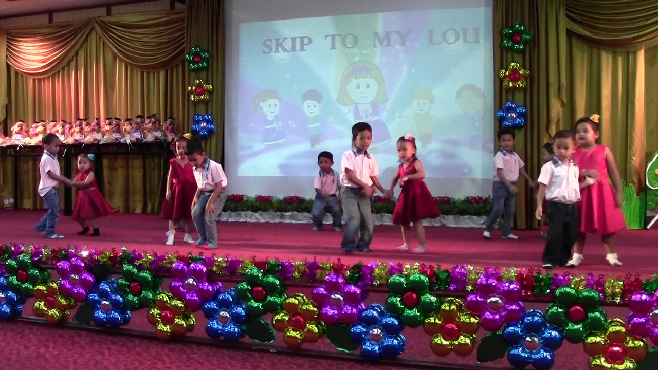"Skip To My Lou" Dance - Denai Ilmuan Kindergarten Concert 2017 - YouTube