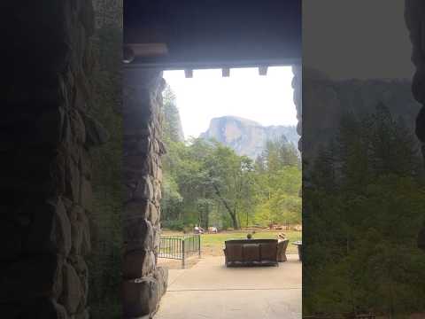 Video: Yosemite-hotellit Grovelandissa ja Along Highway 120:ssa