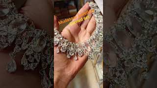 white bridal carried set elegant jewellery all delivery of Pakistan contact number 03224955074