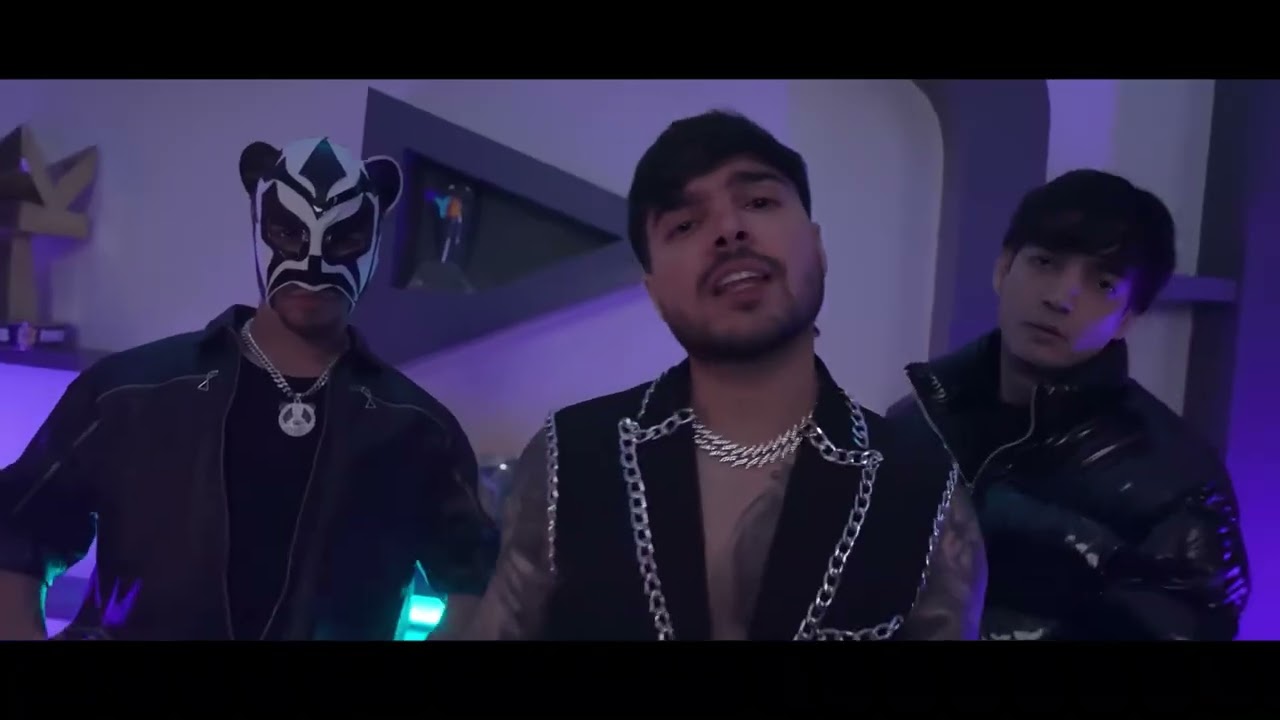 Reaccionando a la cancion que yolo le hizo al abrahaham!!