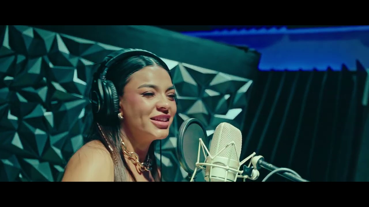 Cielo Torres, Karol Sevilla - Salud Hermana (Versión Salsa)