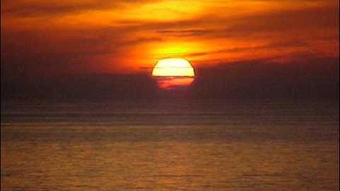 سورة الفاتحة بصوت الشيخ ماهر المعيقلي.wmv