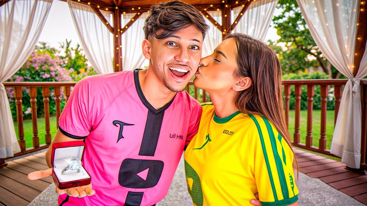 Fiz Uma Surpresa Pra Minha Crush e Ela Fez Isso😘 *finalmente!!