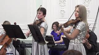 Concerto con 4 Violini obligati Del Vivaldi / RV 553 in B♭ major