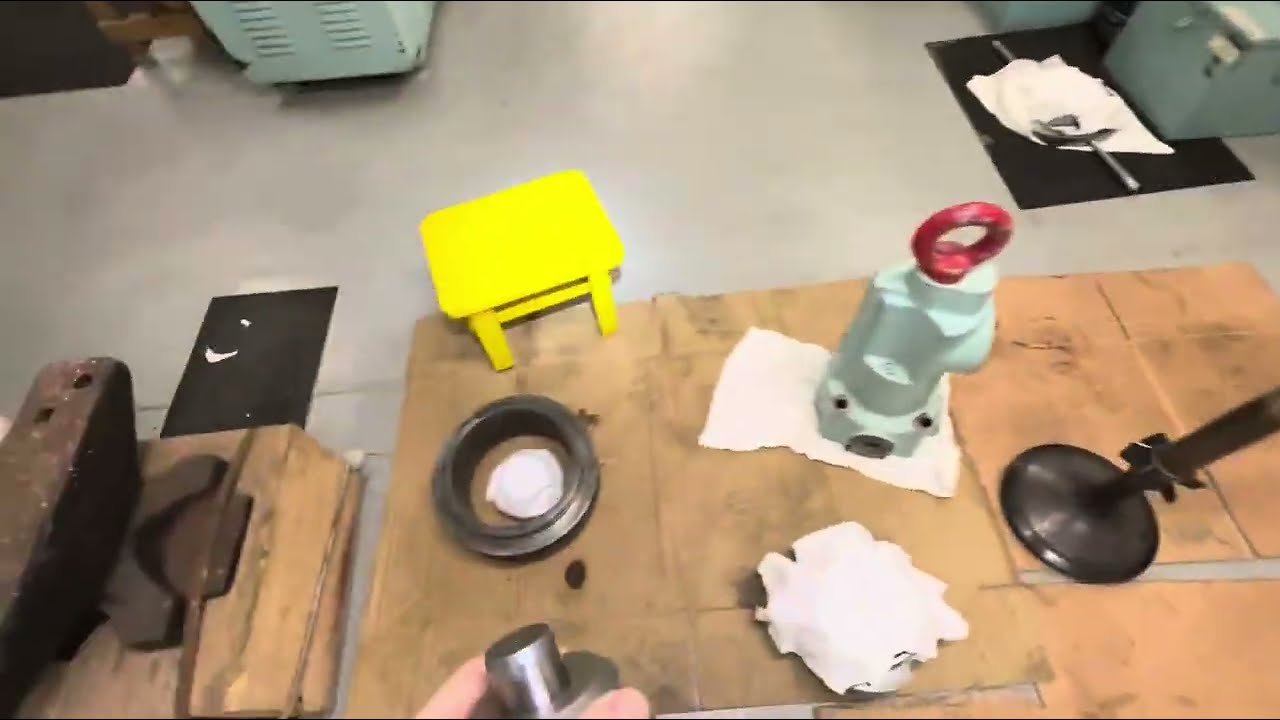 (Part 1) Main Engine Exhaust Valve Overhauling 