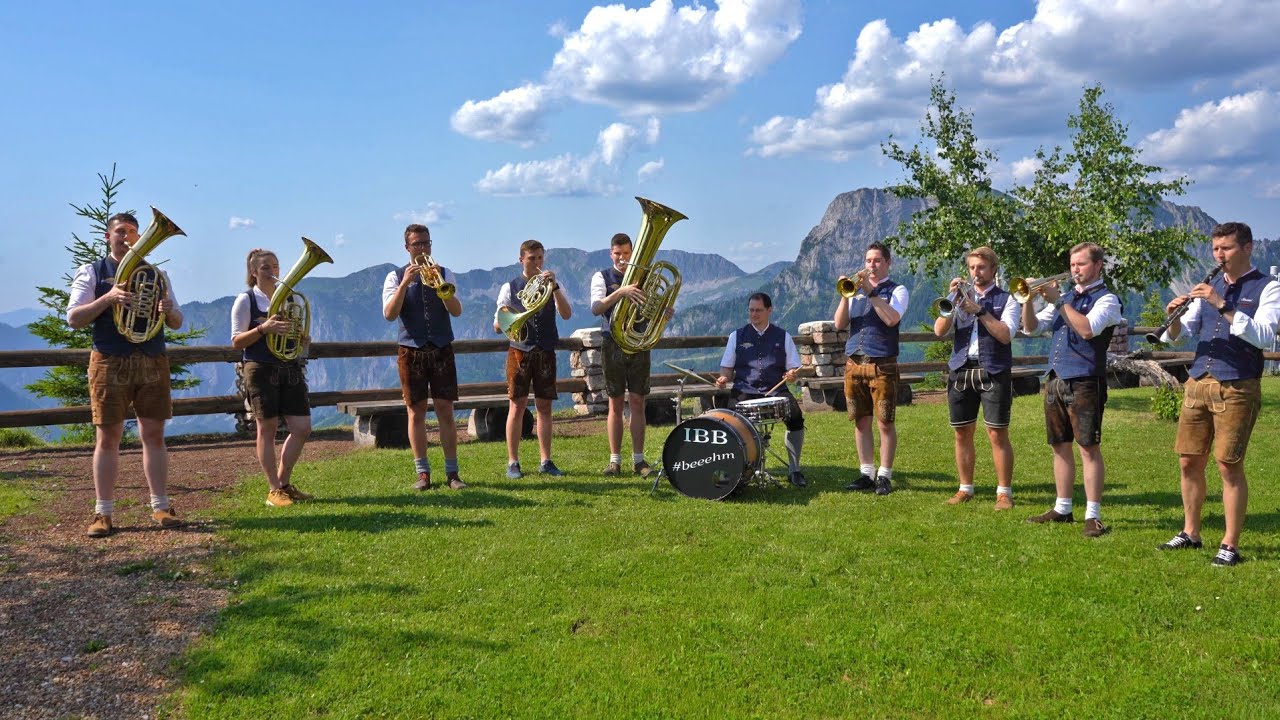 MORGENBLÜTEN (4K) - Innerberger Böhmische