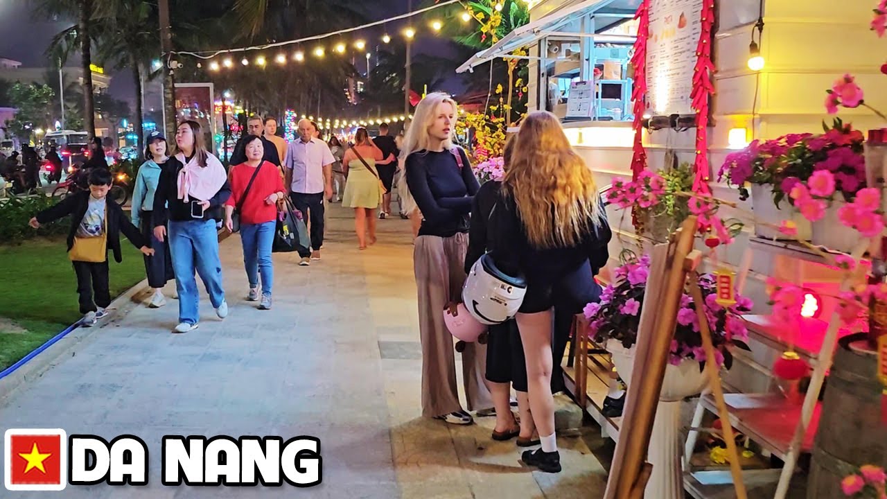 DA NANG VIETNAM 2026 Night Vibes at My Khe Beach - Unexpected Night Atmosphere You Shouldn’t Miss