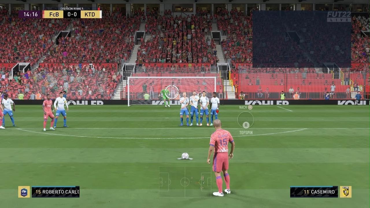 FIFA 22 Roberto Carlos In AKTION