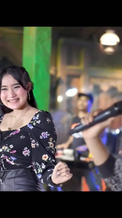 Yeni Inda ft Fendik Jambu Alas#shorts #dangdut #dangdutadella #dangdutterbarukoplo #hiburan