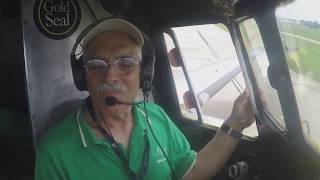 Gold Seal DC-3: Low Passes at Oshkosh 2017