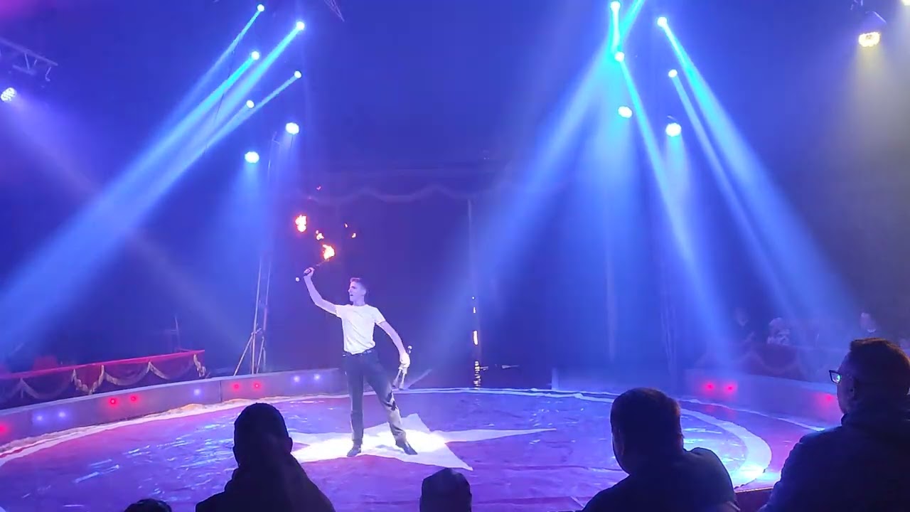 Circus Rogall Berlin - fireshow