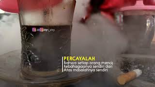 Story Wa || Loro Pikir