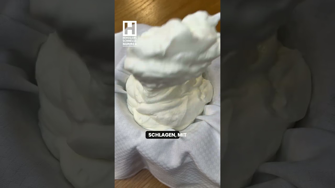 Joghurtbombe mit Erdbeeren & Minze