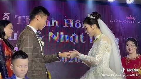 Đám cưới Phan Văn Đức và Nhật Linh