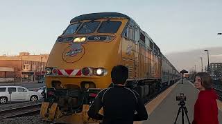 Metra CNW 90 leads Outbound Metra 649 at Des Plaines, IL