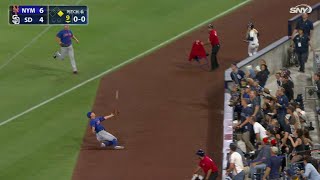 NYM@SD: Rivera makes a tough catch in foul ground