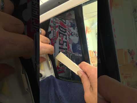 #有限会社ピュア#ゴーストフィルム山梨 #ブラックミラー #ピュアゴースト #トヨタ#プリウス #toyota #prius #フィルム貼り方 #カスタム #diy #shorts #car #車