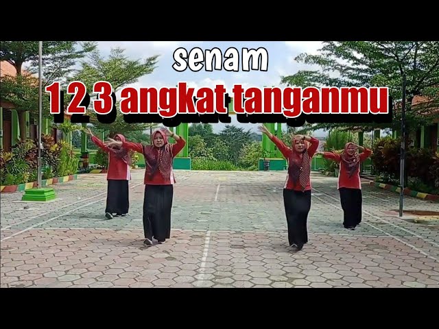 SENAM 123 ANGKAT TANGAN KANANMU || TERBARU 2022 Anik and Friends class=