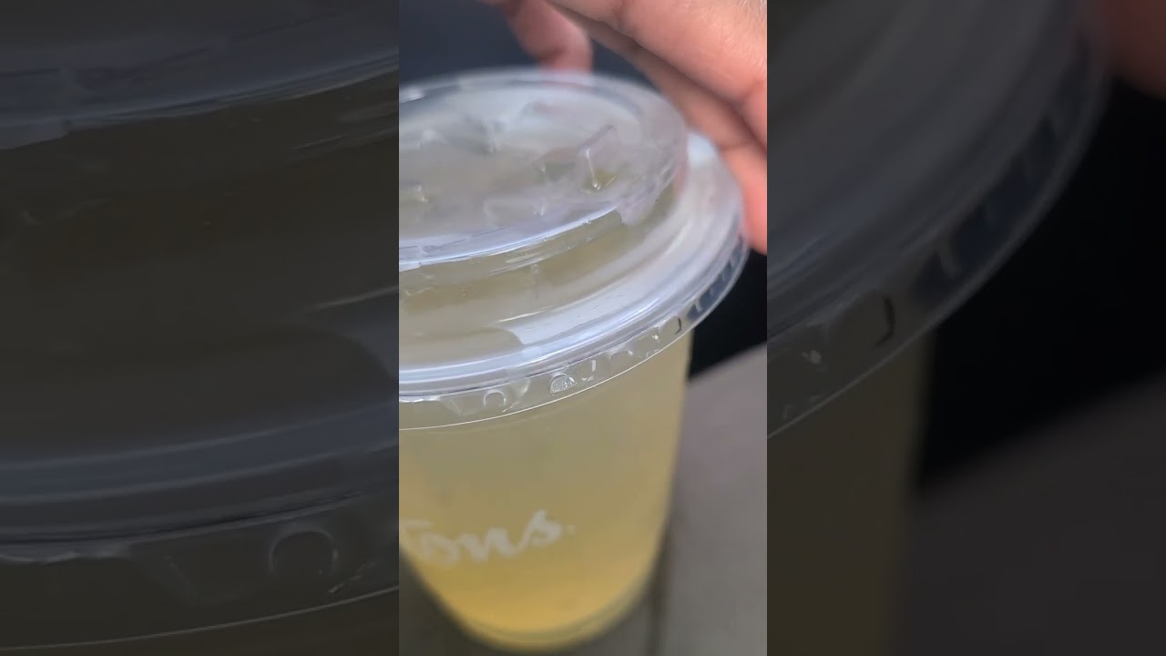 Tim Hortons-- Passionfruit 🥤Tea🍵 Lemonade🍋 Quencher 🥤.....Pretty good