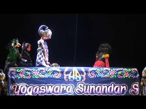 Wayang Golek Bobodoran   Dalang Yogaswara Sunandar Sunarya 6