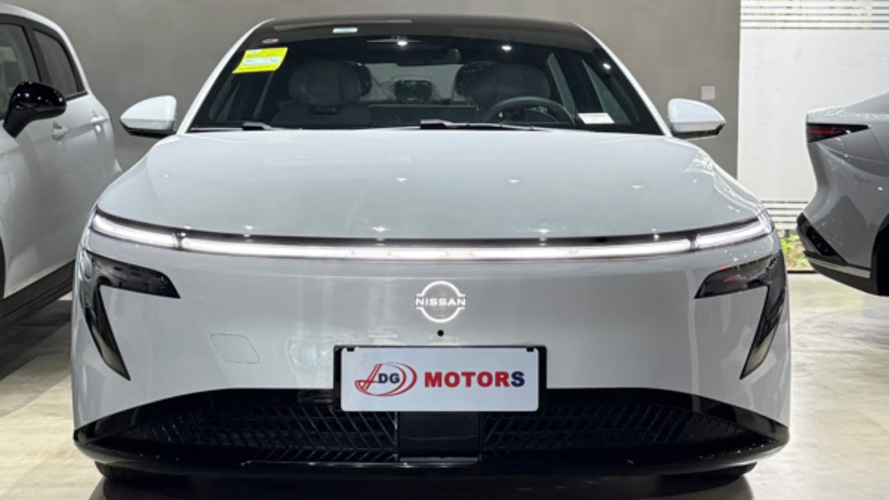 Nissan N7 EV 2025 - Best Premium EV Sedan | White Color | Interior