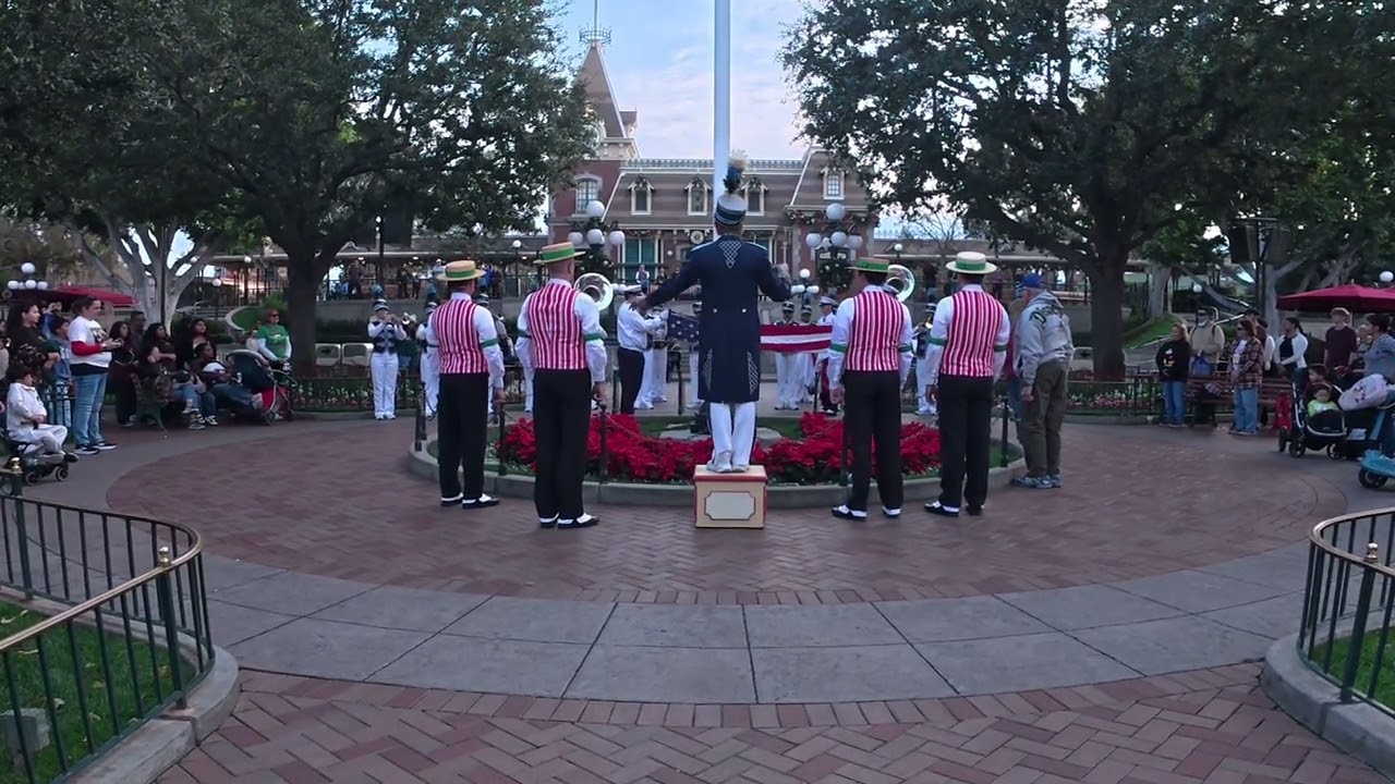 Марширующий оркестр Диснея. #семейныйвидеоблог #марширующийоркестр #шоу #сша