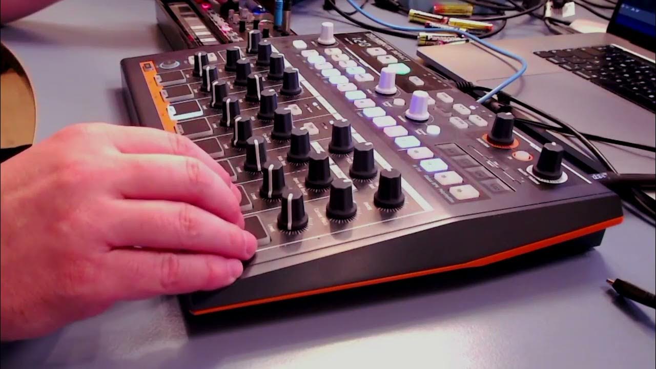 Random beats with Volca Nubass and Drumbrute Impact YouTube