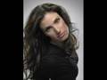 Idina Menzel Tells about her Wicked injury