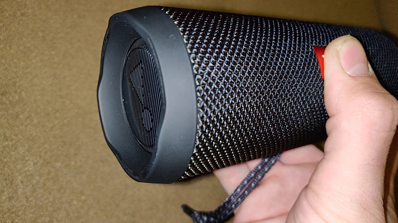 Как проверить колонку jbl. Jbl 550 колонка. Как проверить колонку jbl. Jbl xtreme 3 черный. Плата большой колонки jbl.