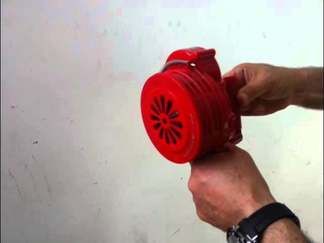 Hand cranked alarm/ air raid siren/ police siren 