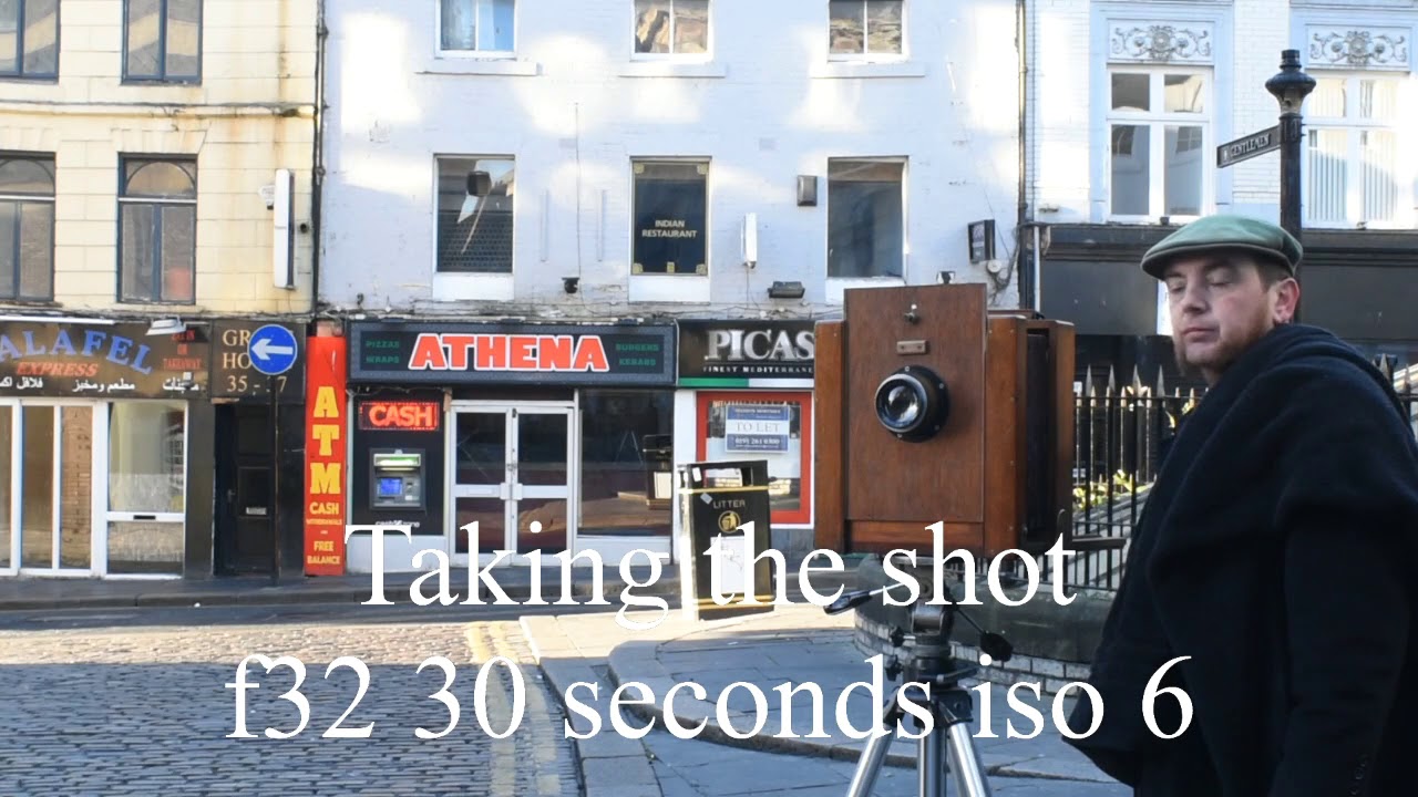 A homage to Eugene Atget, Paper negative. Chapter 2 The shot