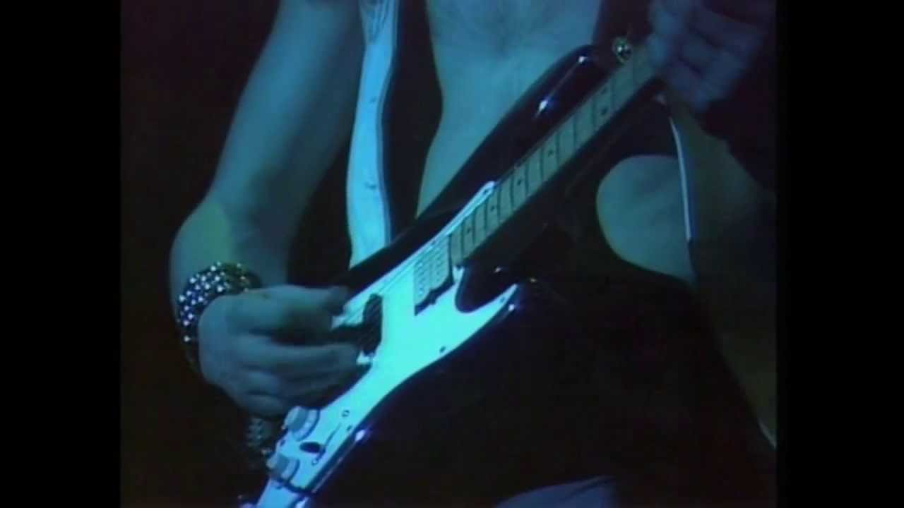 Iron Maiden Phantom of the opera (live) Lyrics YouTube Iron Maiden Phantom of the opera (live) Lyrics YouTube