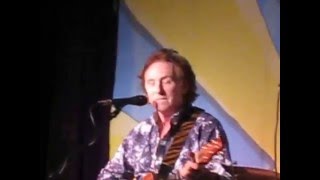 Denny Laine singing "Mull Of Kintyre" at Beatles fair 2016
