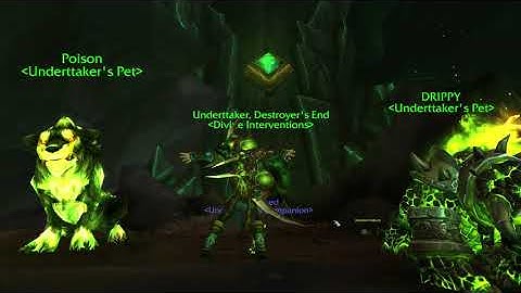Testing my EVIL FEL GREEN Transmog set and grapics settings on WORLD OF WARCRAFT