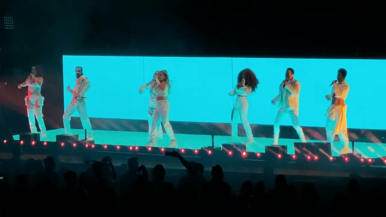 OV7 TREINTA Auditorio Nacional (MEDLEY COLORES en vivo)