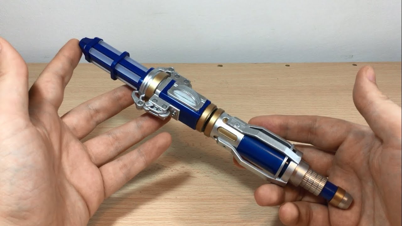 The Twelfth Doctor 2nd Sonic Screwdriver en Español - YouTube